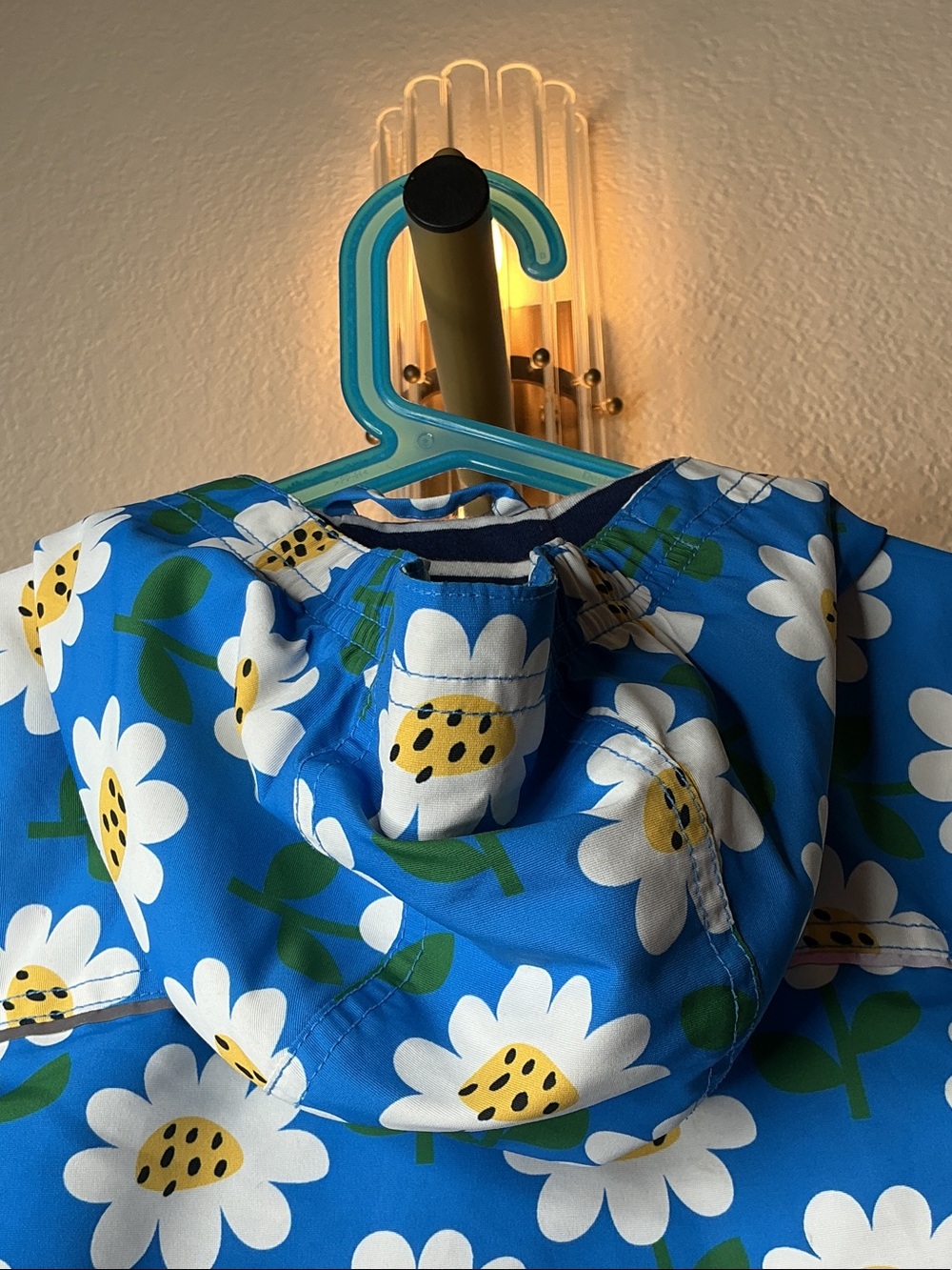 Hanna Andersson Blue Daisy Raincoat - Picture 15 of 16